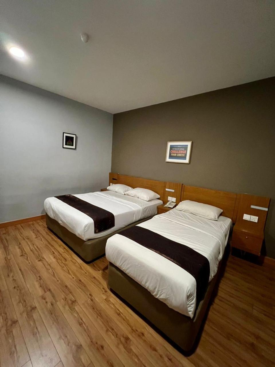 Golden Leaf Boutique Hotel Nusa Idaman Formerly Known As Ariana Hotel Джохор-Бару Экстерьер фото